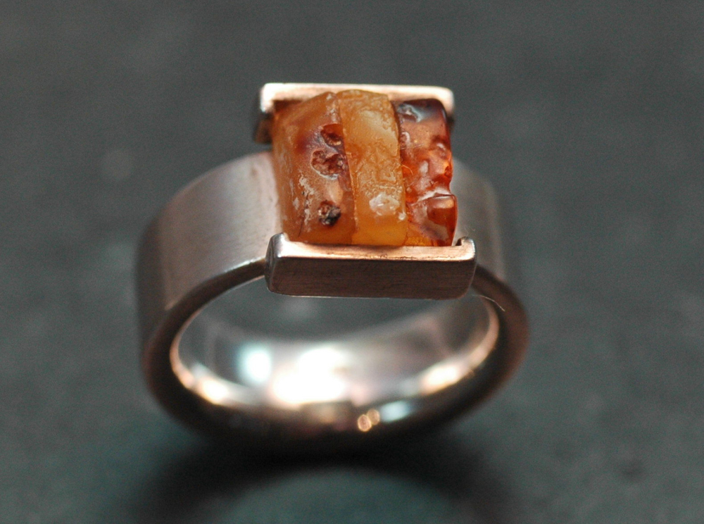 Bernstein-Ring Silber